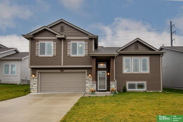 16929 Nebraska Avenue, Omaha, NE 68116