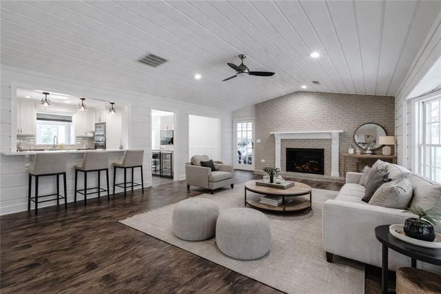 143 Swanson Road, Fayetteville, GA 30214