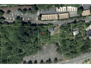 Sw BROADWAY Dr, Portland, OR 97201