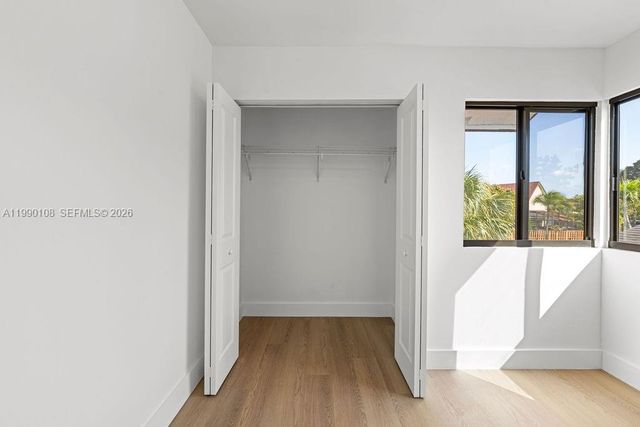 10510 SW 148th Ave Dr, Miami, FL 33196