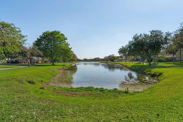 10510 SW 148th Ave Dr, Miami, FL 33196