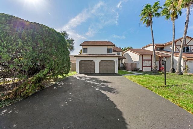 10510 SW 148th Ave Dr, Miami, FL 33196