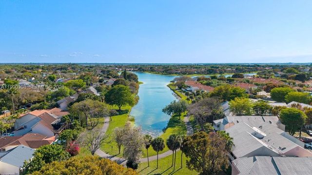 10510 SW 148th Ave Dr, Miami, FL 33196