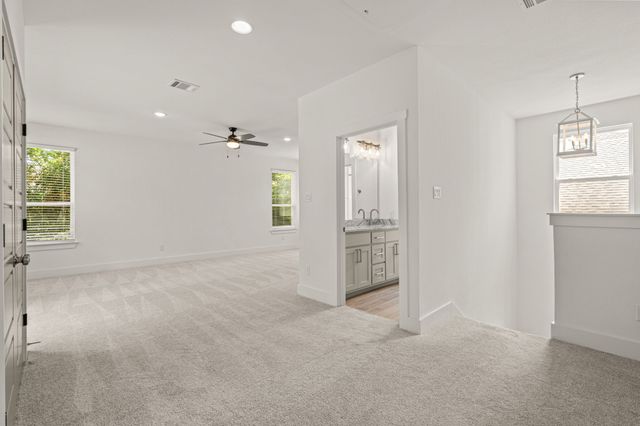 5618 Oaks Lane, Westworth Village, TX 76114