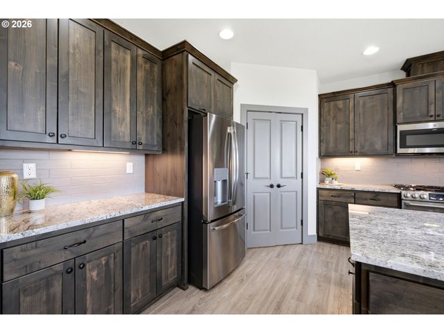 21020 Ne FINNIGAN HILL Rd, Hillsboro, OR 97123