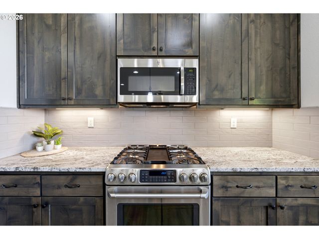21020 Ne FINNIGAN HILL Rd, Hillsboro, OR 97123