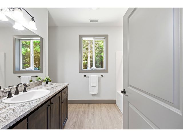 21020 Ne FINNIGAN HILL Rd, Hillsboro, OR 97123