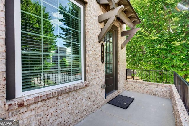 2527 Figaro Drive 214, Atlanta, GA 30339