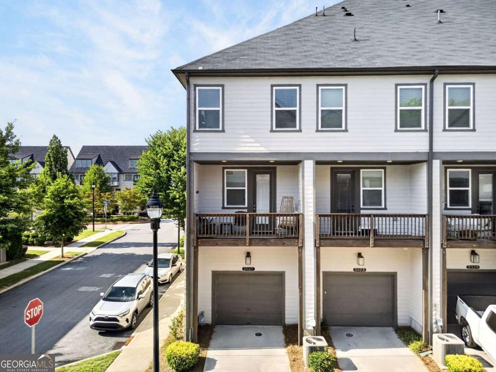 2527 Figaro Drive 214, Atlanta, GA 30339
