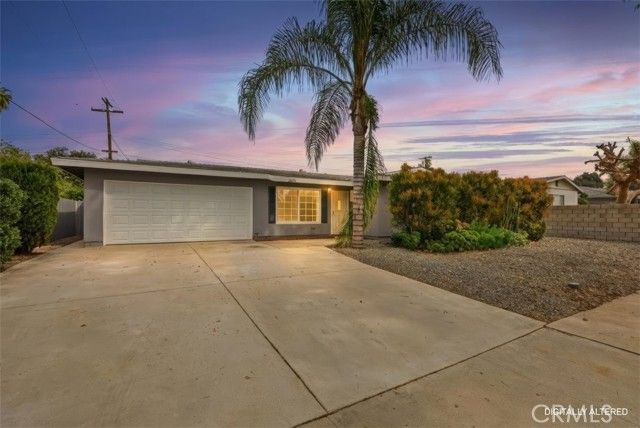 2875 Washington, Riverside, CA 92504