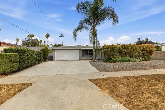 2875 Washington, Riverside, CA 92504