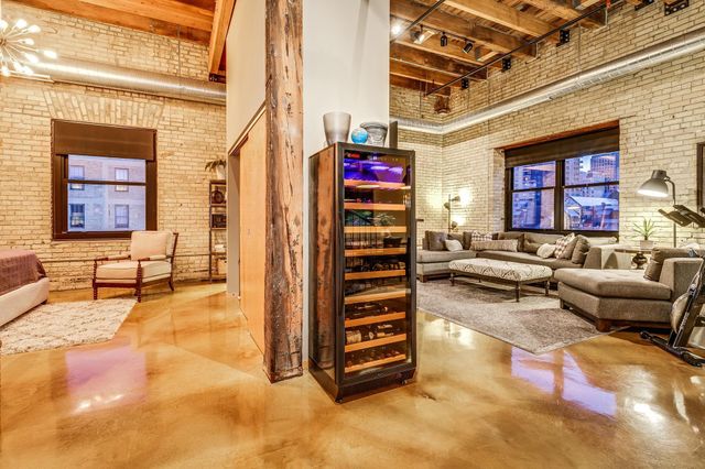 406 Wacouta Street 707, Saint Paul, MN 55101