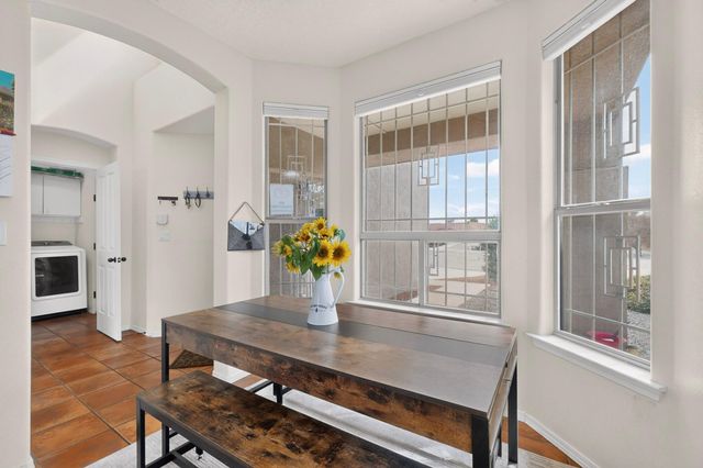 1101 Via Tomas NE, Albuquerque, NM 87113