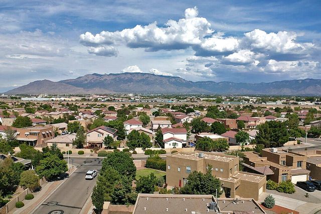 1101 Via Tomas NE, Albuquerque, NM 87113