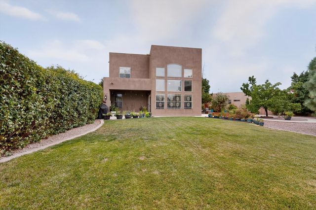 1101 Via Tomas NE, Albuquerque, NM 87113