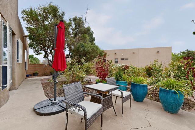 1101 Via Tomas NE, Albuquerque, NM 87113