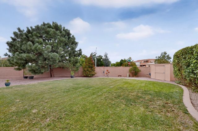 1101 Via Tomas NE, Albuquerque, NM 87113