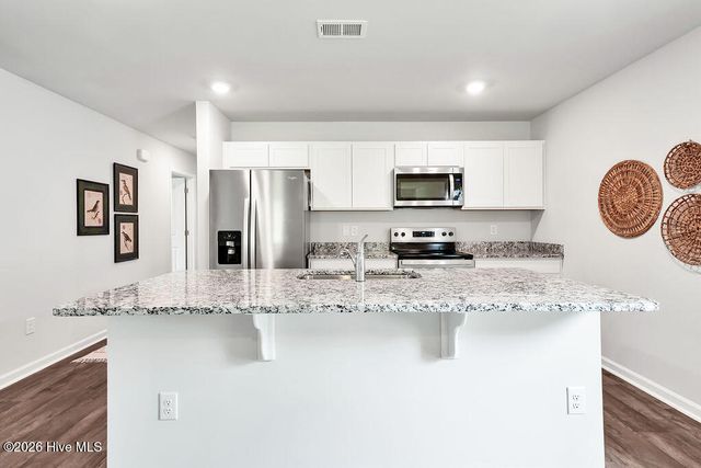 185 Kite Circle NE, Bolivia, NC 28422