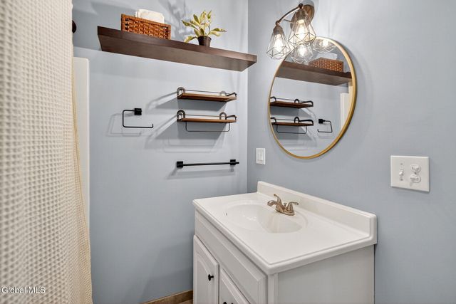 343 2nd Avenue, Albany, NY 12209