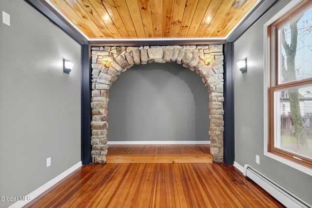 343 2nd Avenue, Albany, NY 12209