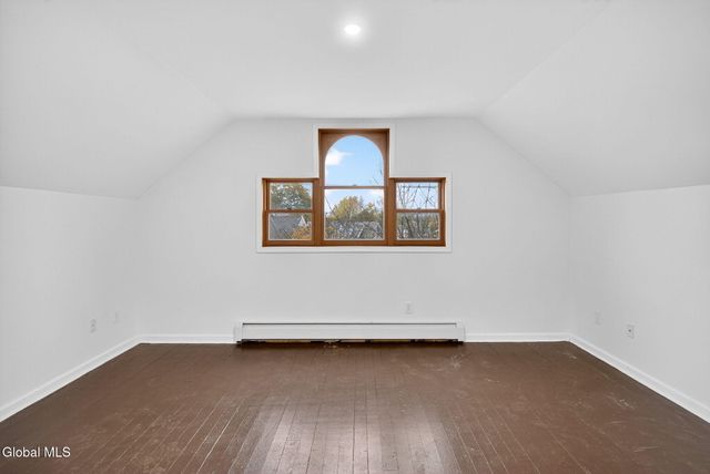 343 2nd Avenue, Albany, NY 12209