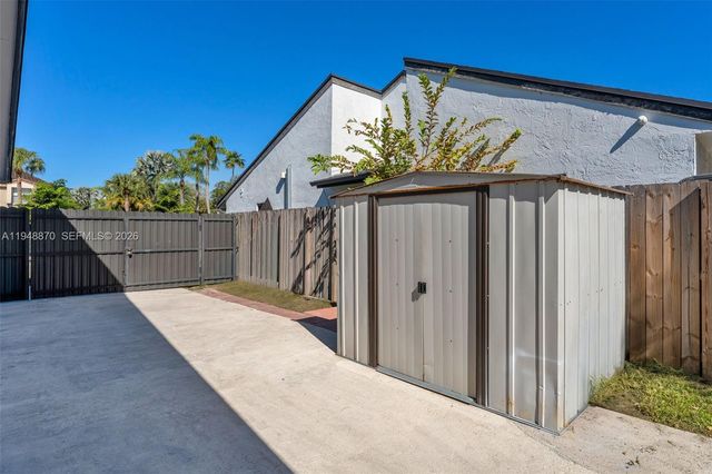 12210 SW 92nd St, Miami, FL 33186