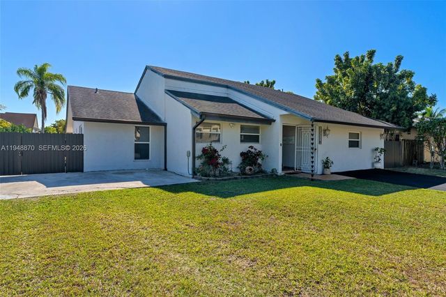 12210 SW 92nd St, Miami, FL 33186