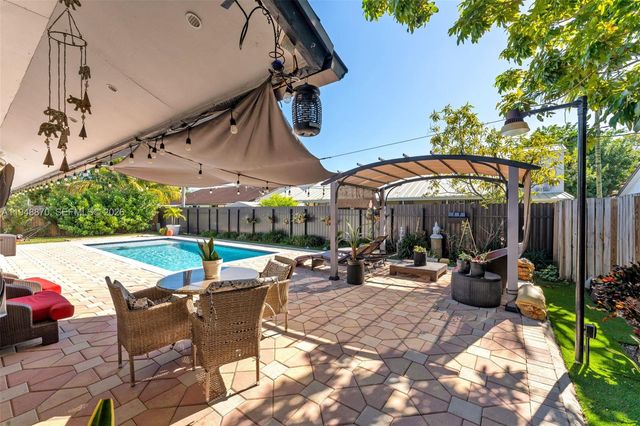 12210 SW 92nd St, Miami, FL 33186