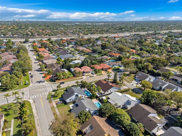 12210 SW 92nd St, Miami, FL 33186