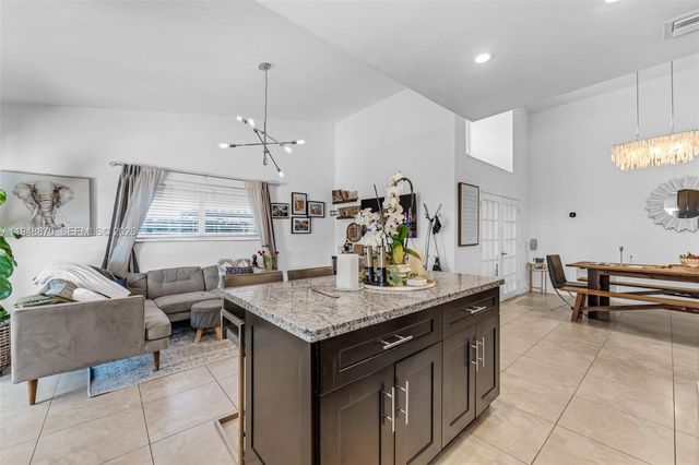 12210 SW 92nd St, Miami, FL 33186