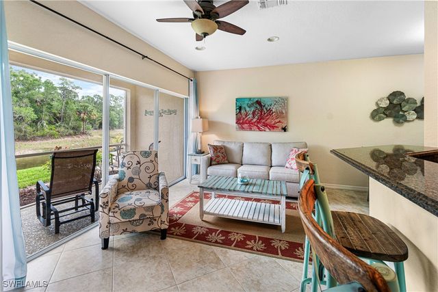1373 Weeping Willow CT, Cape Coral, FL 33909