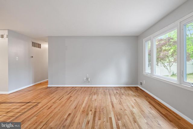 970 HIGHPOINT DR, Annapolis, MD 21409