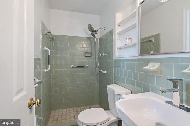 970 HIGHPOINT DR, Annapolis, MD 21409