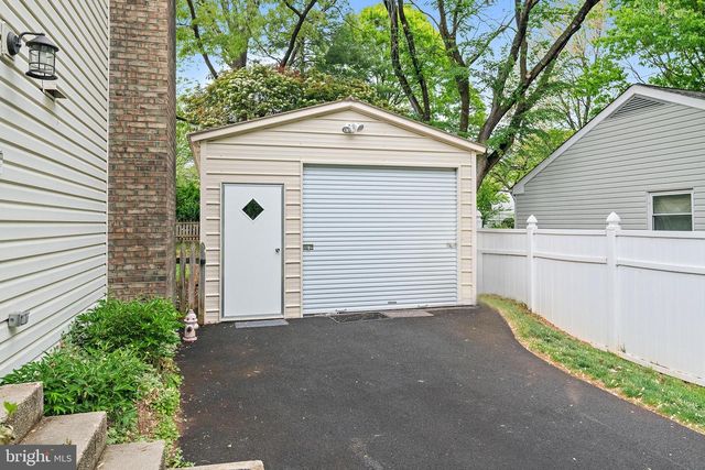 970 HIGHPOINT DR, Annapolis, MD 21409