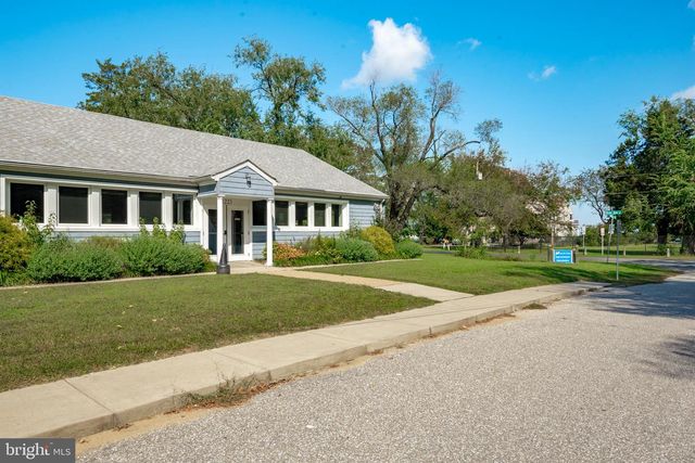 970 HIGHPOINT DR, Annapolis, MD 21409