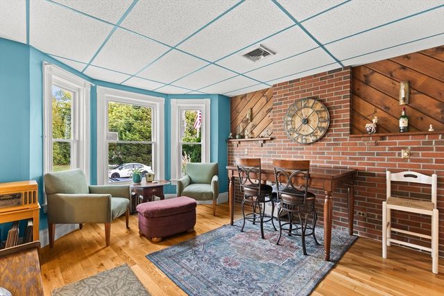 163 S Leyden St, Brockton, MA 02302