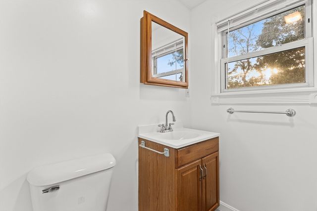 163 S Leyden St, Brockton, MA 02302