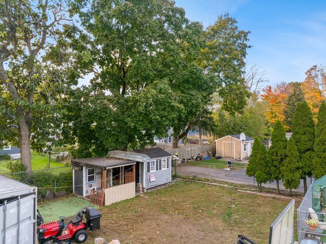 163 S Leyden St, Brockton, MA 02302