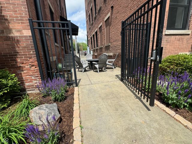 312 E 13th Street 9, Indianapolis, IN 46202