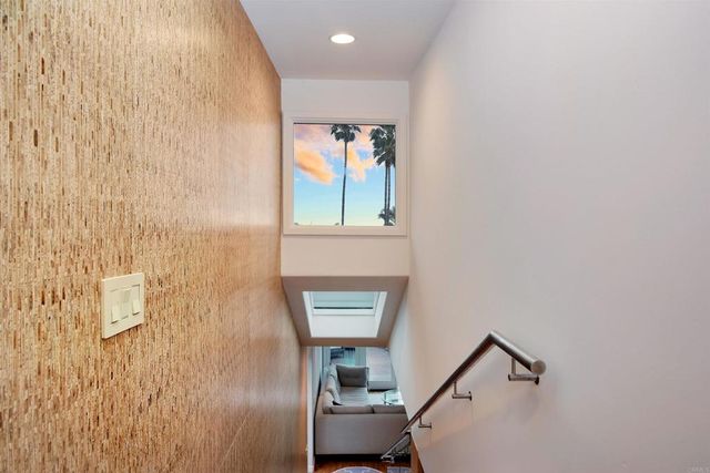 152 7th Street, Del Mar, CA 92014