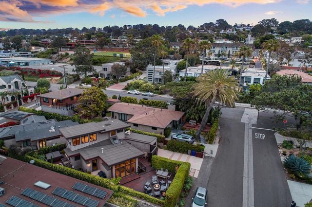 152 7th Street, Del Mar, CA 92014