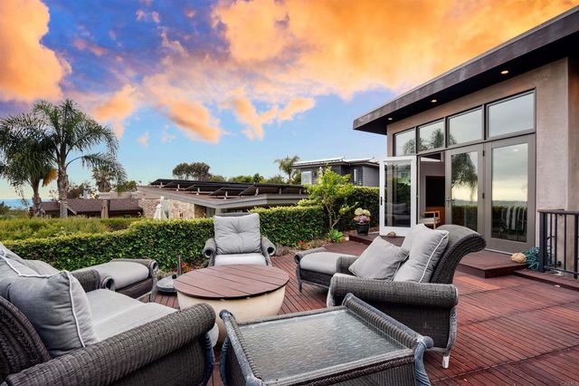 152 7th Street, Del Mar, CA 92014