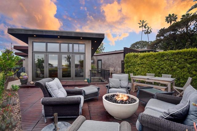 152 7th Street, Del Mar, CA 92014