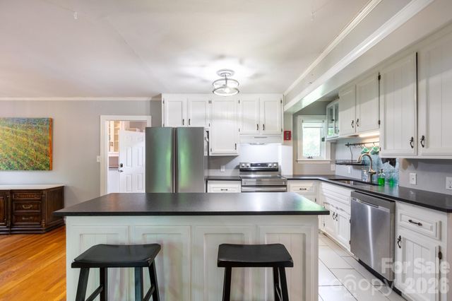 10623 Rozzelles Ferry Road, Charlotte, NC 28214