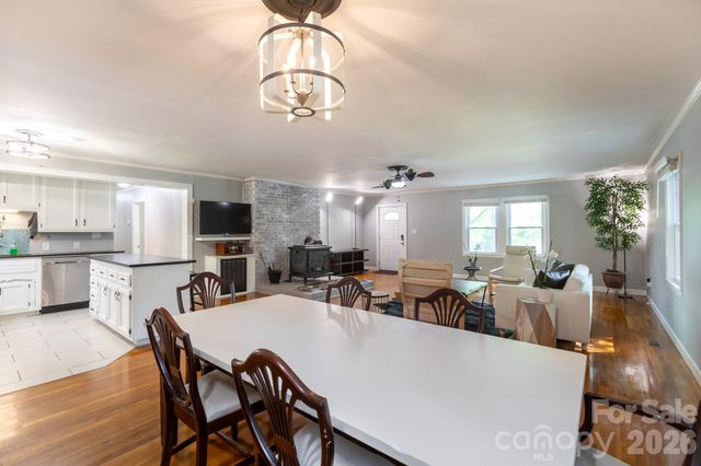 10623 Rozzelles Ferry Road, Charlotte, NC 28214