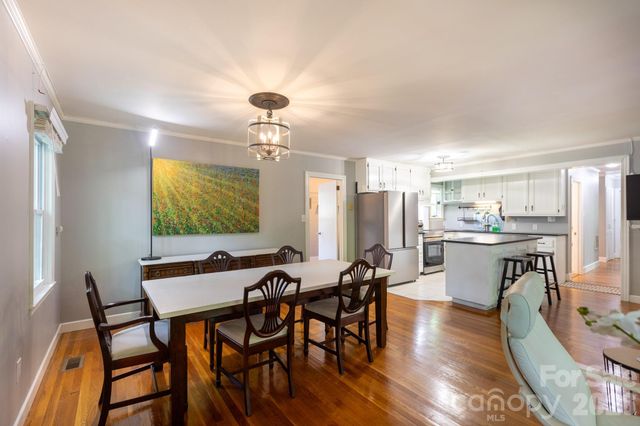 10623 Rozzelles Ferry Road, Charlotte, NC 28214