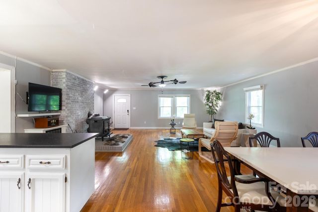 10623 Rozzelles Ferry Road, Charlotte, NC 28214