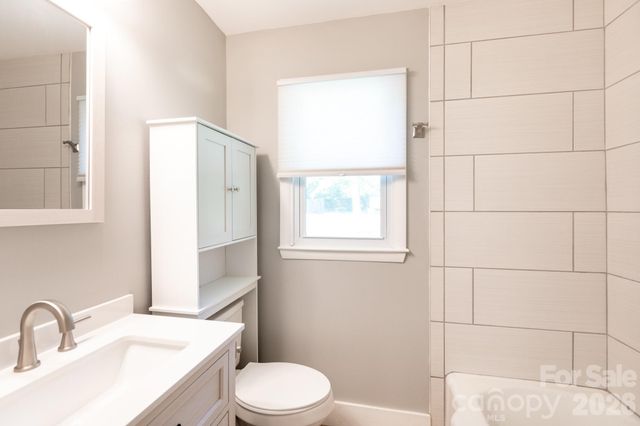 10623 Rozzelles Ferry Road, Charlotte, NC 28214