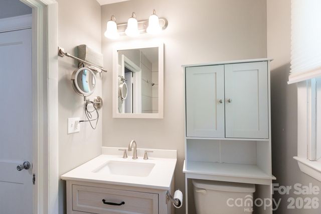 10623 Rozzelles Ferry Road, Charlotte, NC 28214