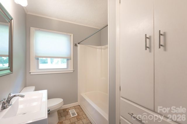 10623 Rozzelles Ferry Road, Charlotte, NC 28214